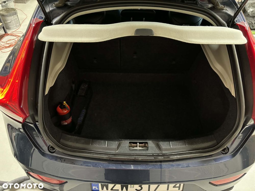 Volvo V40 - 12