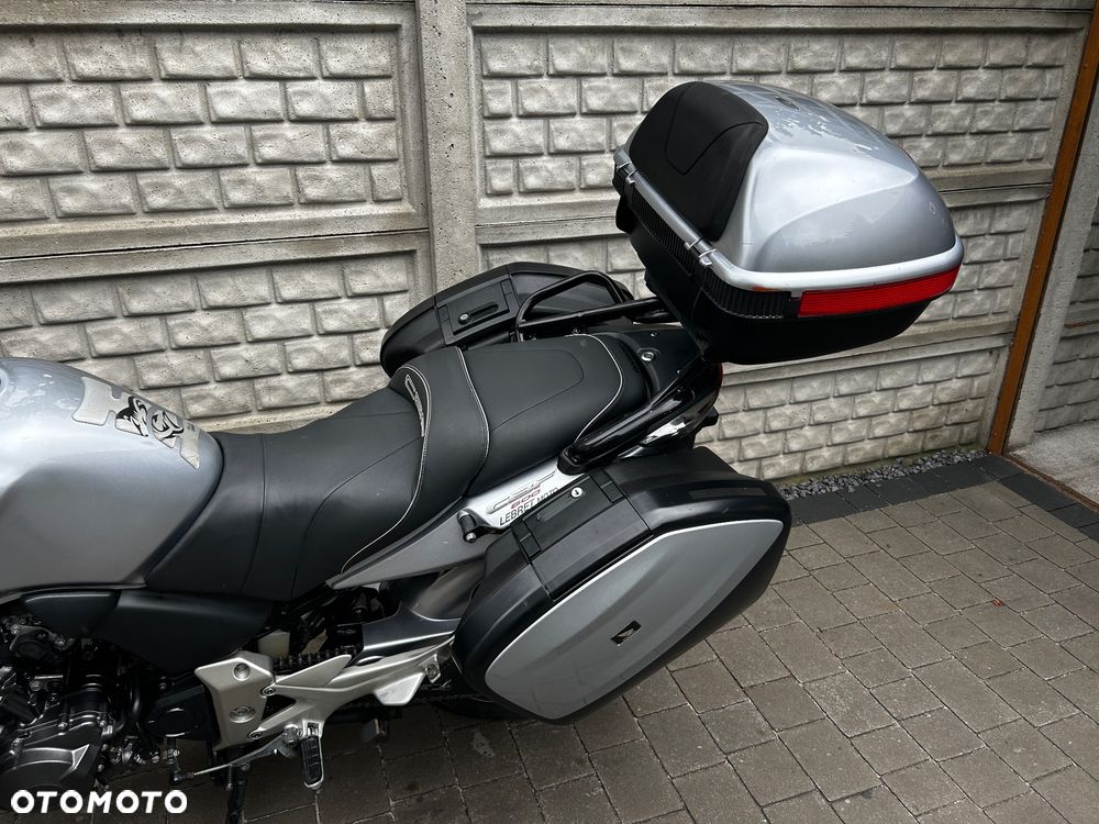 Honda CBF - 22
