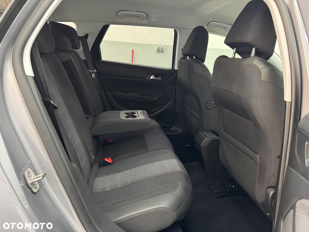 Peugeot 308 BlueHDi 130 EAT8 Stop & Start Allure Pack - 28