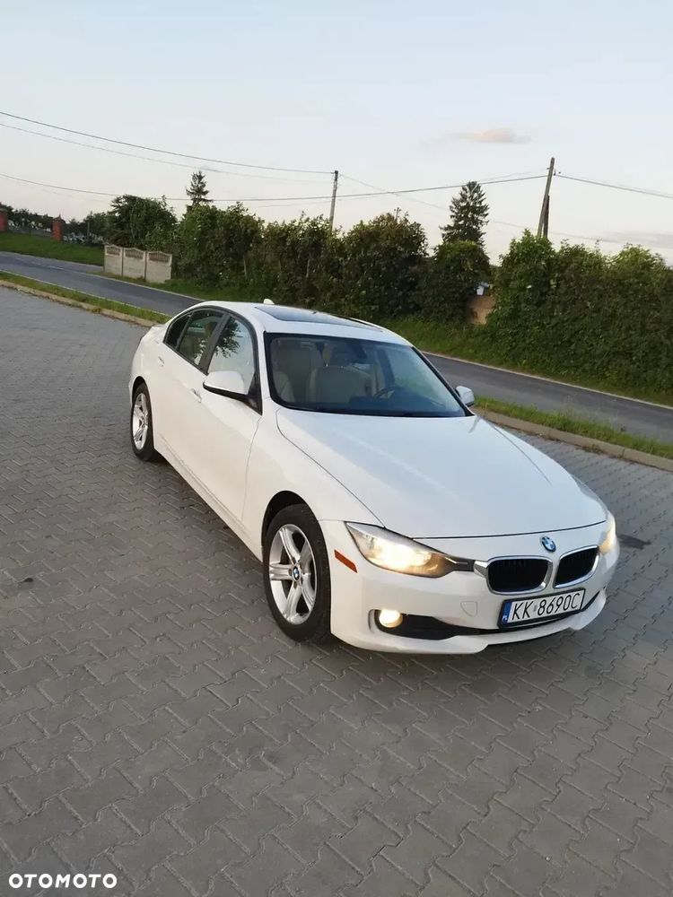 BMW Seria 3 320i xDrive - 1