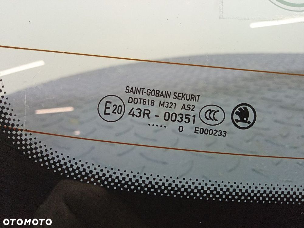 SKODA FABIA III KOMBI SZYBA TYLNA TYŁ - 3