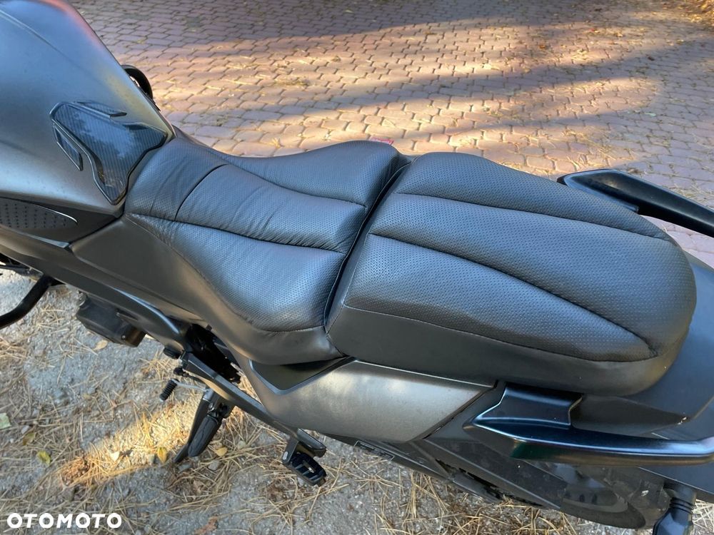 Bajaj Dominar 400 - 16