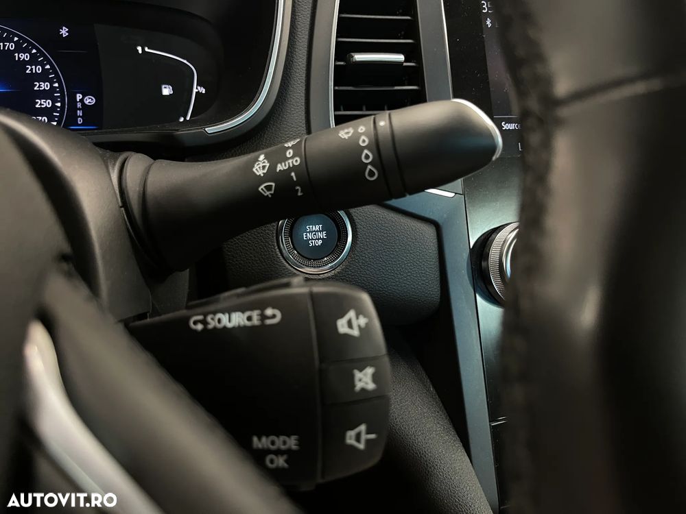 Renault Megane TCe 140 EDC GPF Techno - 23
