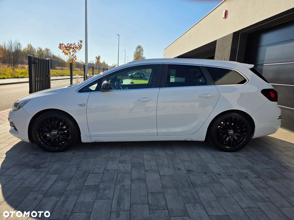 Opel Astra 2.0 BiTurbo CDTI DPF ecoFLEX SportsTourer St - 11