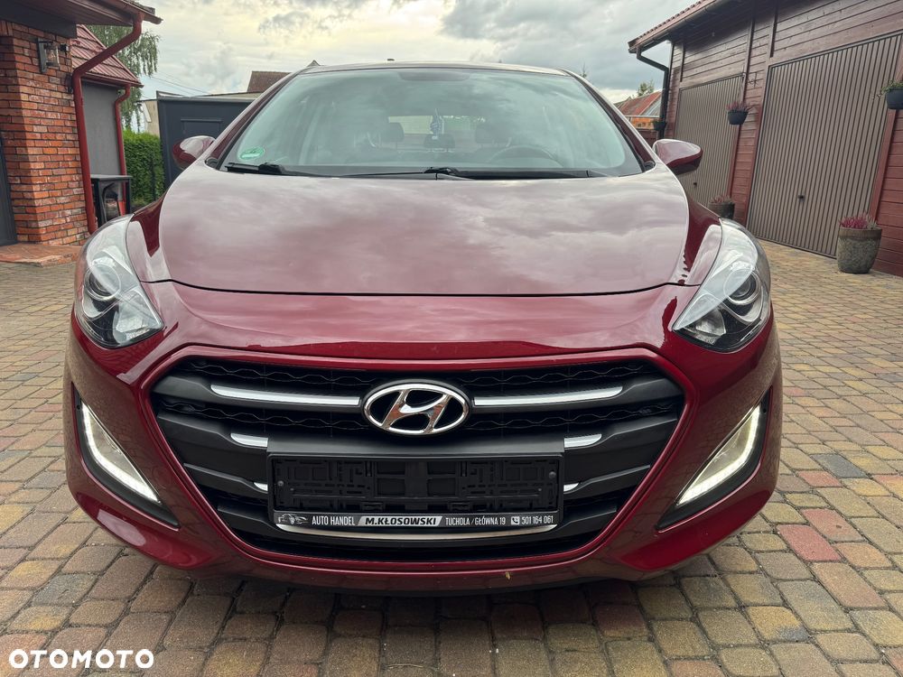 Hyundai i30 blue 1.4 Trend - 12