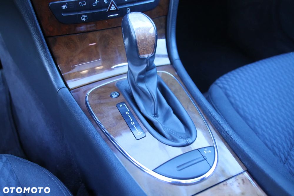 Mercedes-Benz Klasa E - 30