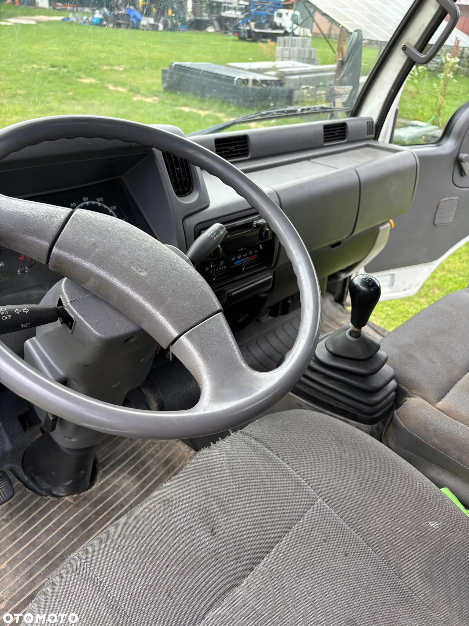 Nissan CABSTAR - 17