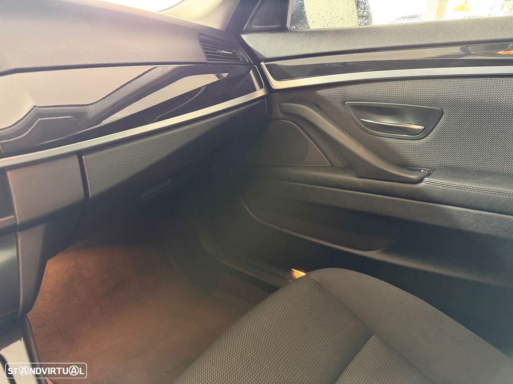 BMW 520 d Line Luxury Auto - 21