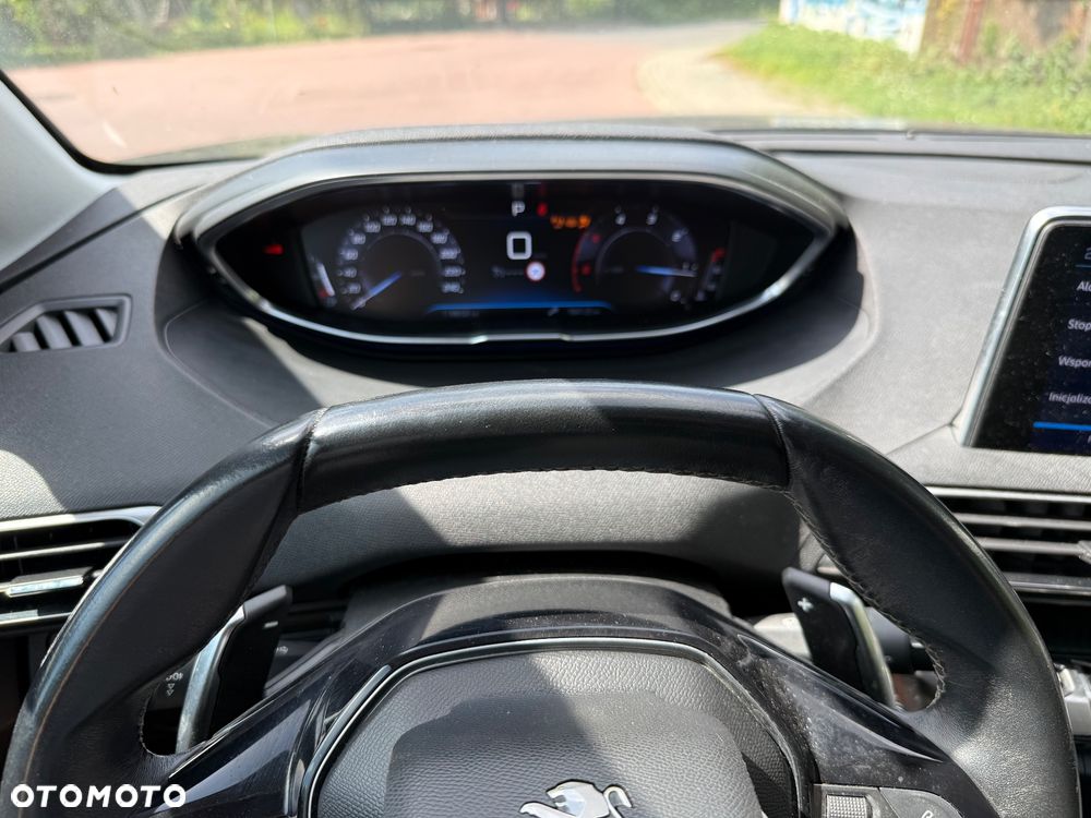 Peugeot 3008 1.5 BlueHDi Allure Pack S&S EAT8 - 9