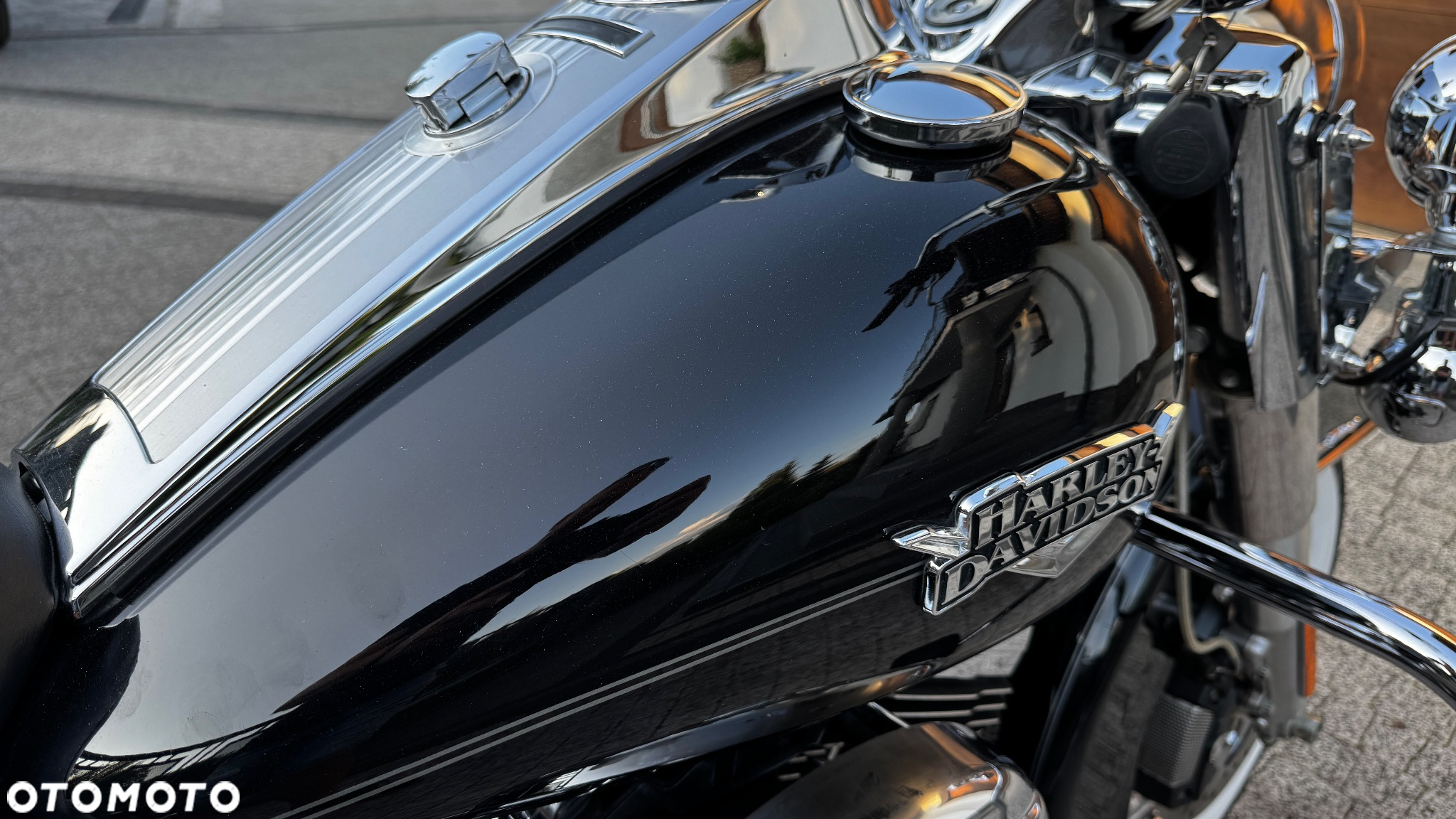 Harley-Davidson Touring Road King - 20