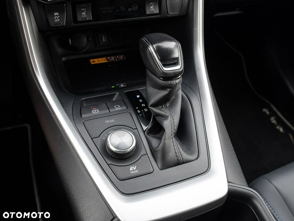 Toyota RAV4 - 17
