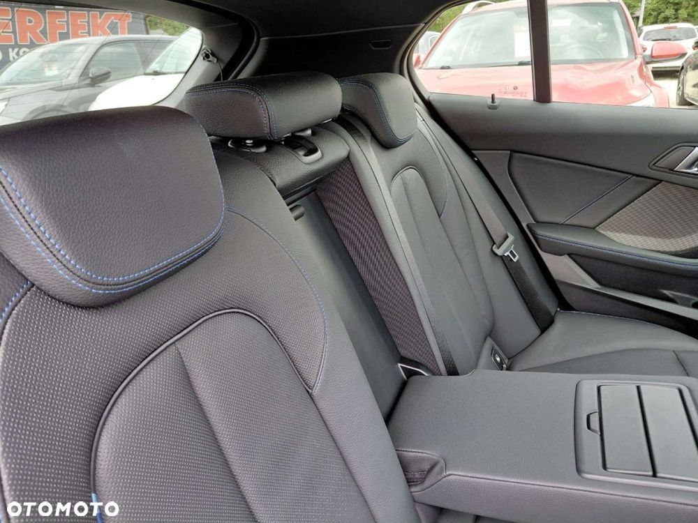 BMW Seria 1 - 22