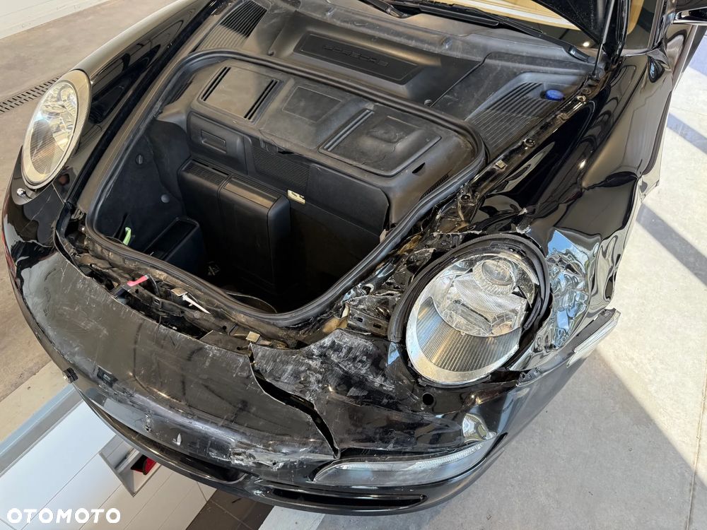 Porsche 911 Carrera 4 S - 9