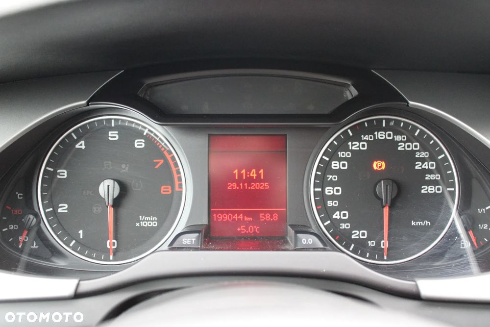 Audi A4 Avant 2.0 TFSI Attraction - 22