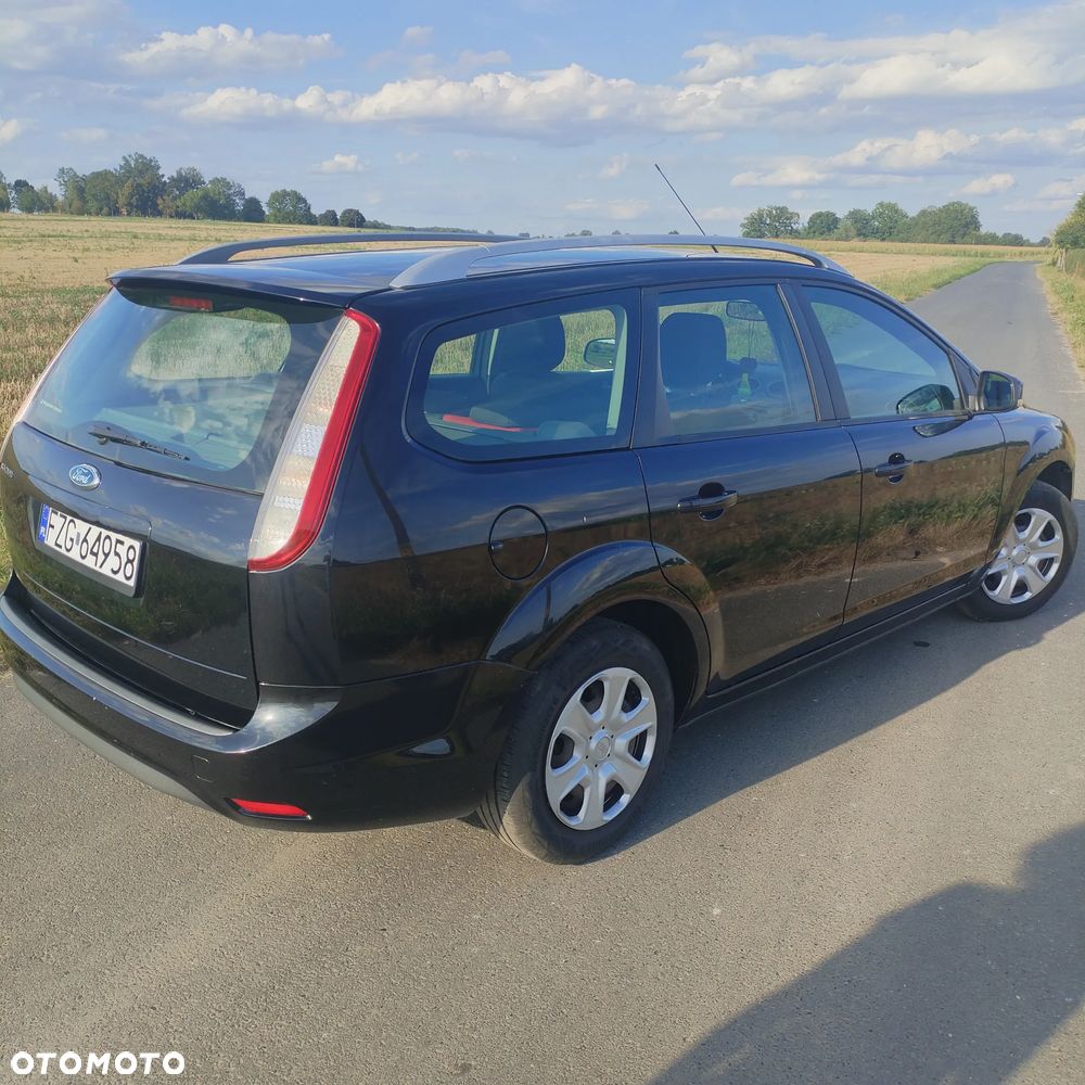 Ford Focus 1.6 Trend - 6