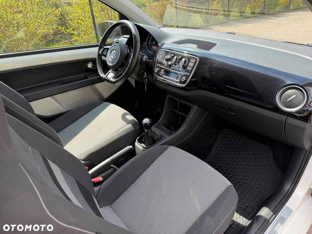 Volkswagen up! cheer - 31