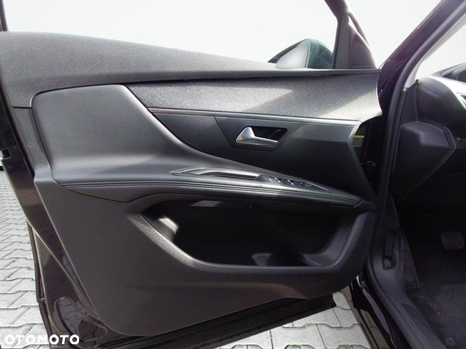 Peugeot 3008 2022