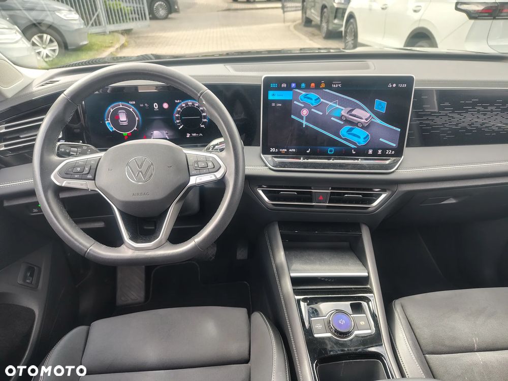 Volkswagen Tiguan 2.0 TDI SCR Elegance DSG - 13