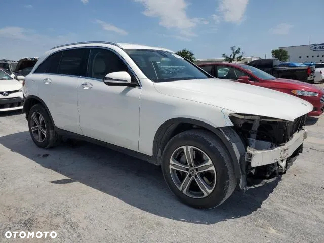 Mercedes-Benz GLC - 27