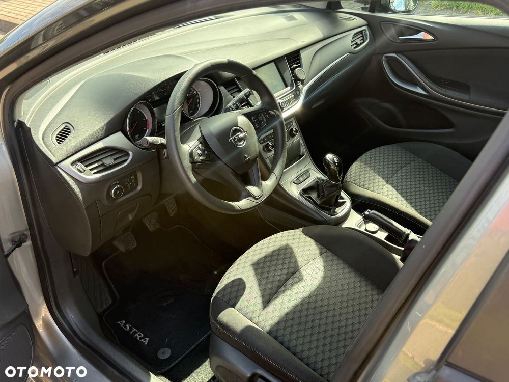Opel Astra - 11