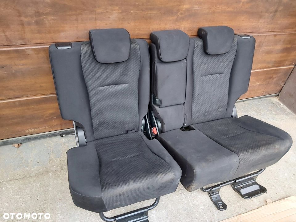 Toyota VERSO S kanapa tył pasy VAN przekładka - 4