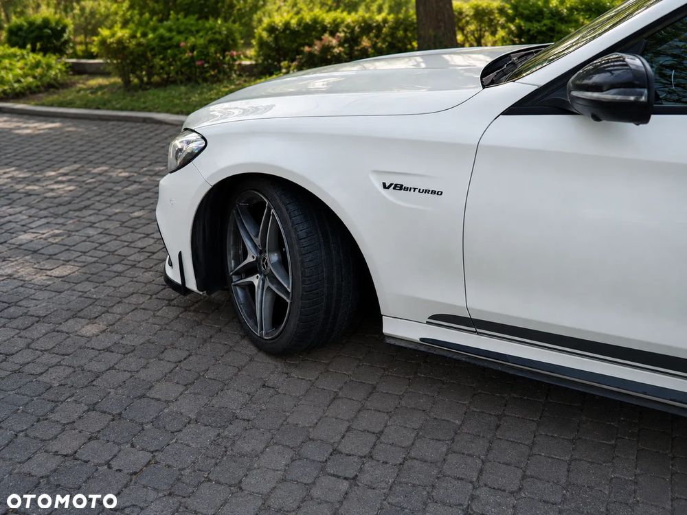 Mercedes-Benz Klasa C AMG 63 S - 13
