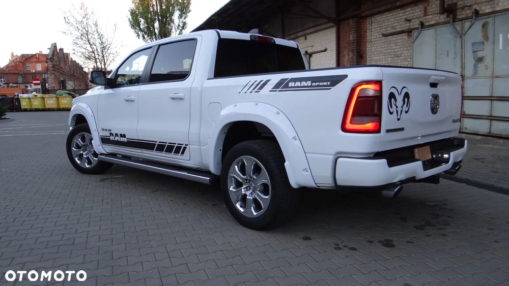 Dodge RAM 1500 5.7 4x4 - 6