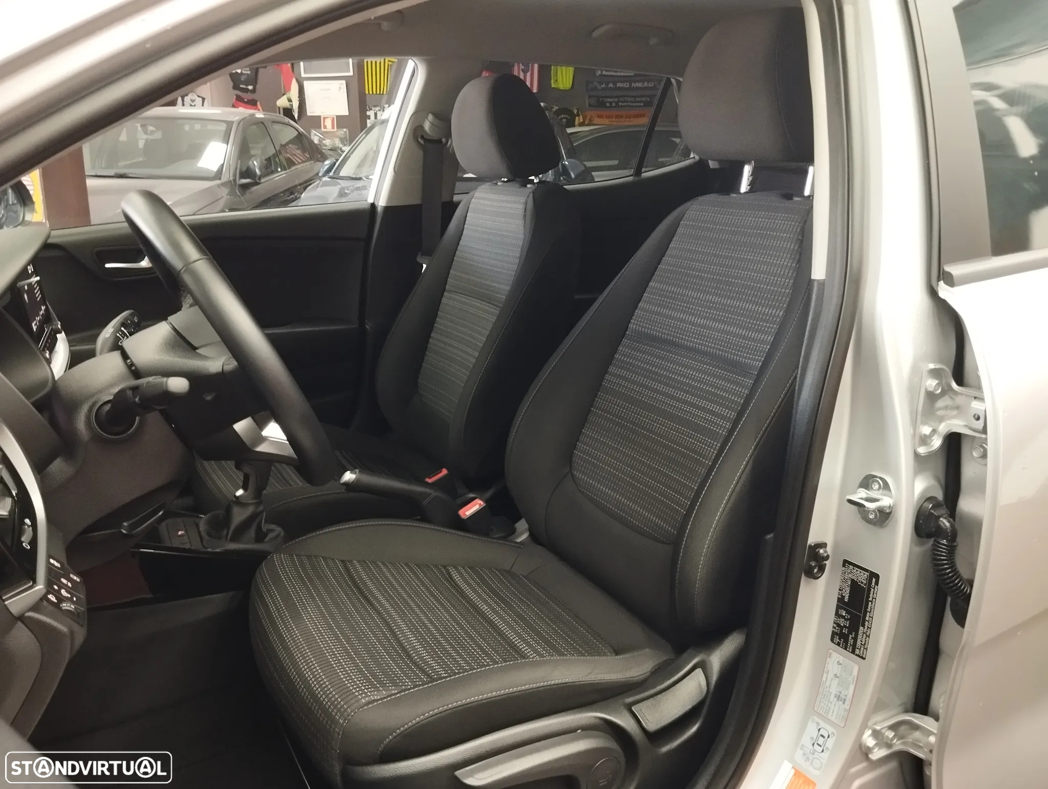 Kia Stonic 1.0 T-GDI Drive - 16