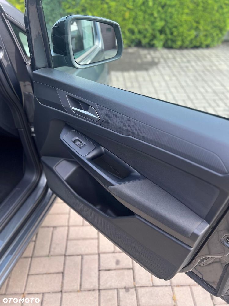 Ford Tourneo Connect - 11