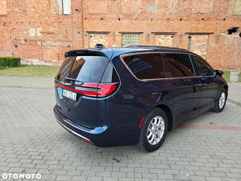 Chrysler Pacifica - 9