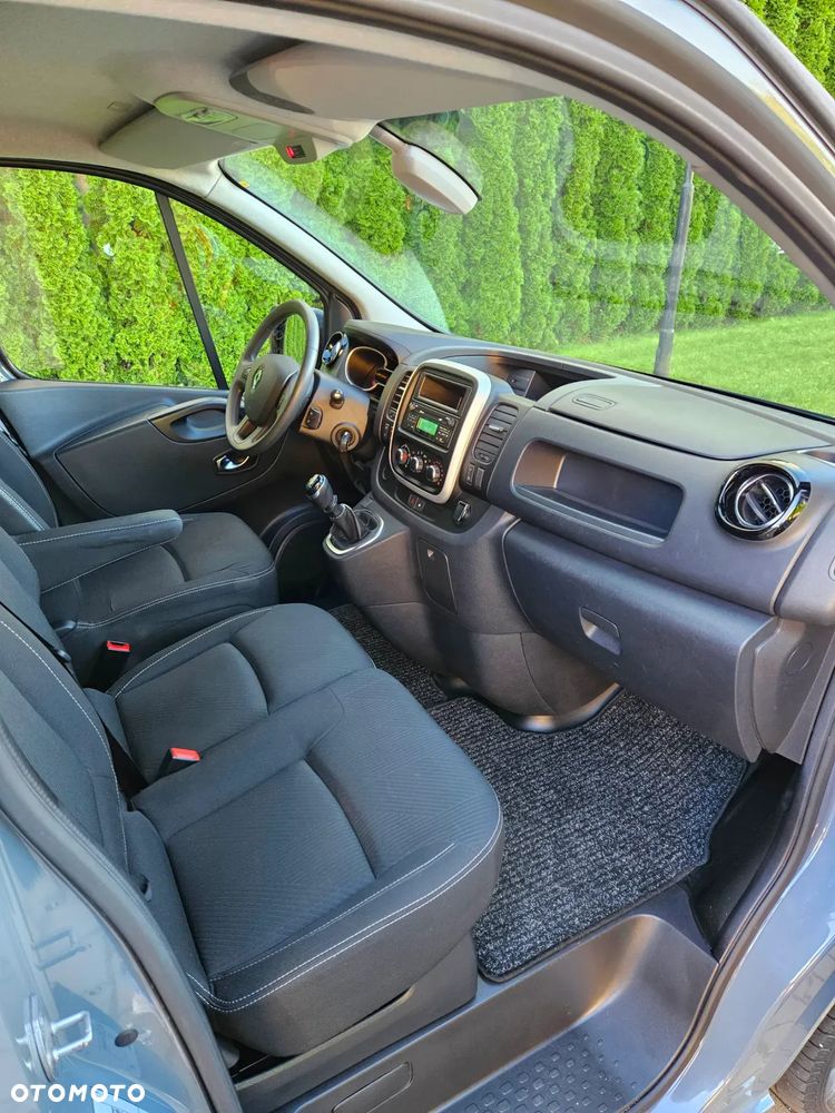 Renault Trafic - 16