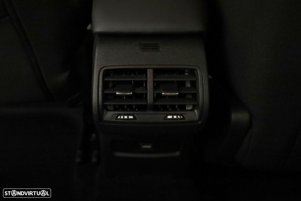 Citroën C4 1.2 Hybrid Max e-DSC6 - 13