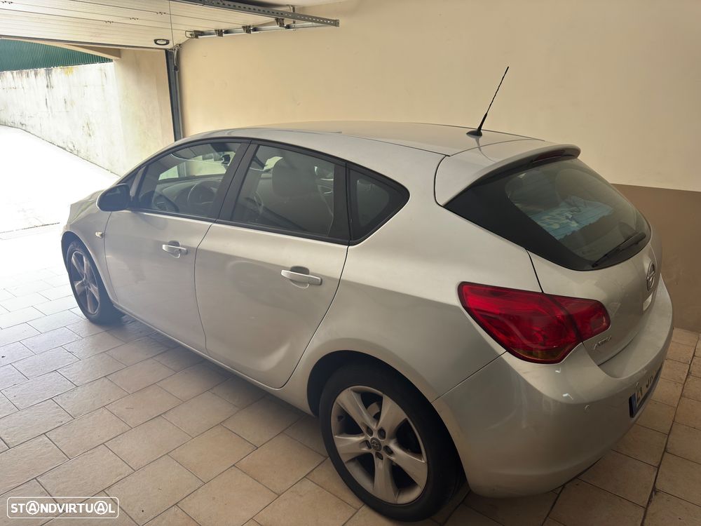 Opel Astra 1.4 Cosmo - 5