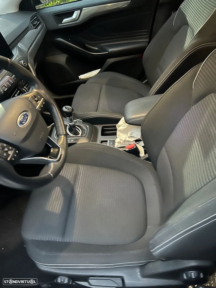 Ford Focus 1.5 TDCi ECOBlue Titanium - 5