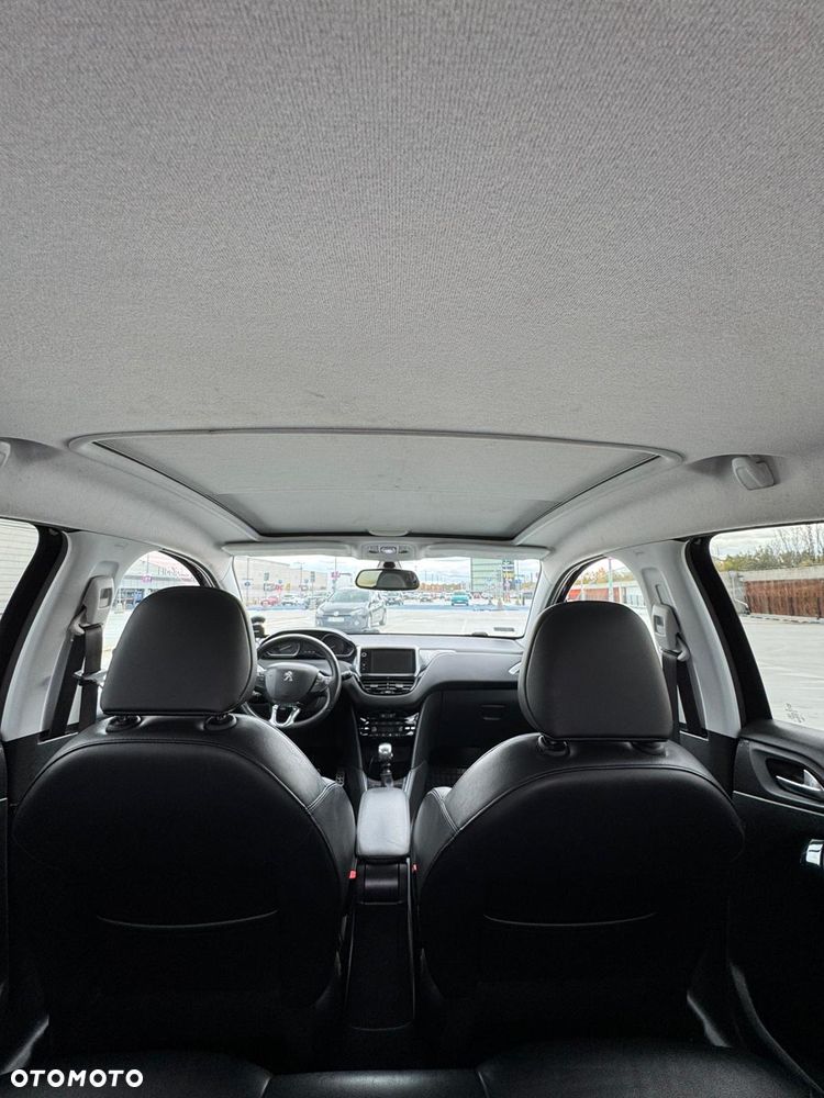 Peugeot 208 e-HDi 115 Stop&Start Allure - 19