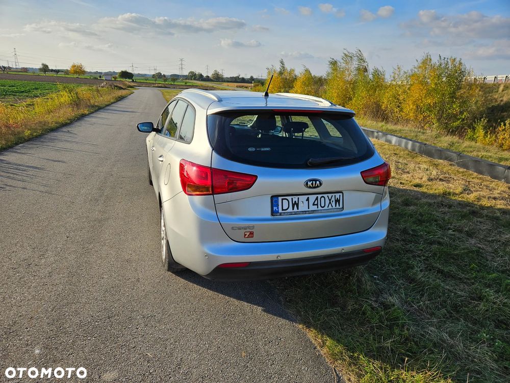 Kia Ceed 2014 photo 4