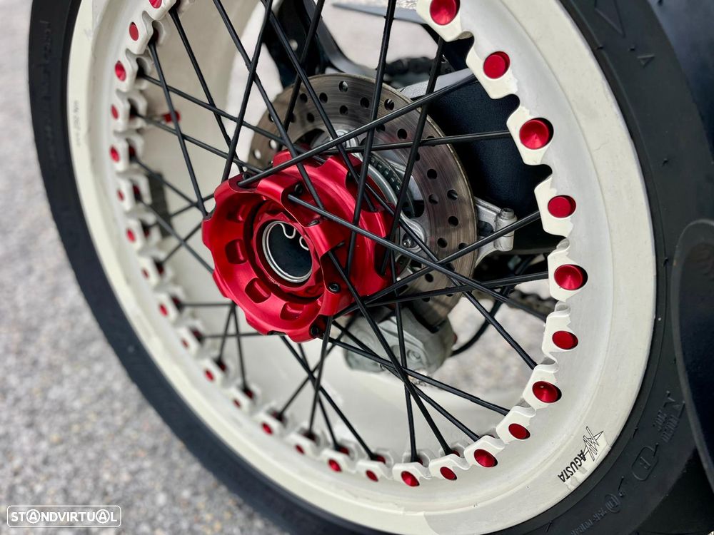 MV Agusta Dragster 800 RR - 13