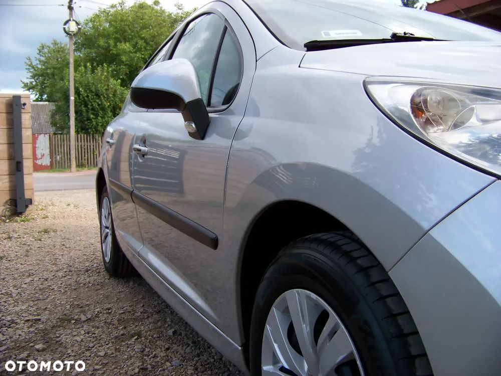 Peugeot 207 1.4 Trendy - 12