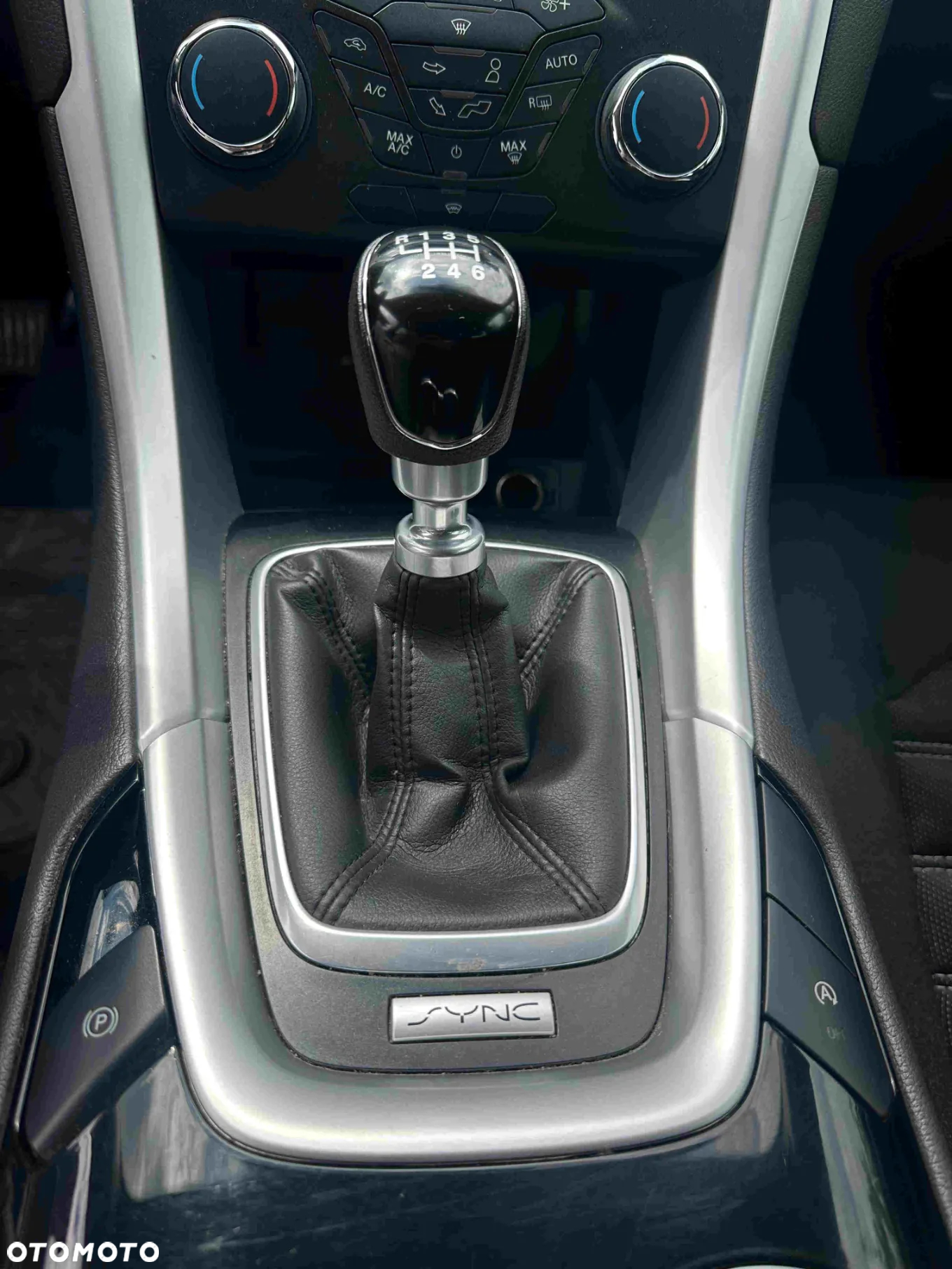 Ford Mondeo - 8