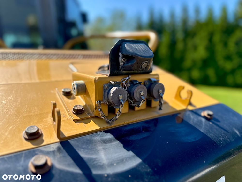 Caterpillar CAT D4 K2 LGP - 8