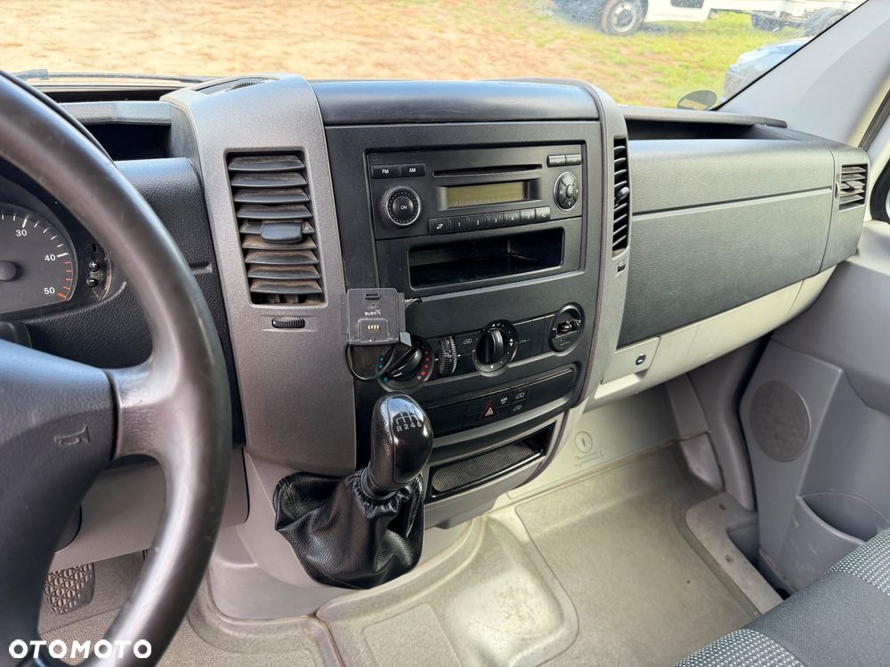 Mercedes-Benz Sprinter - 9
