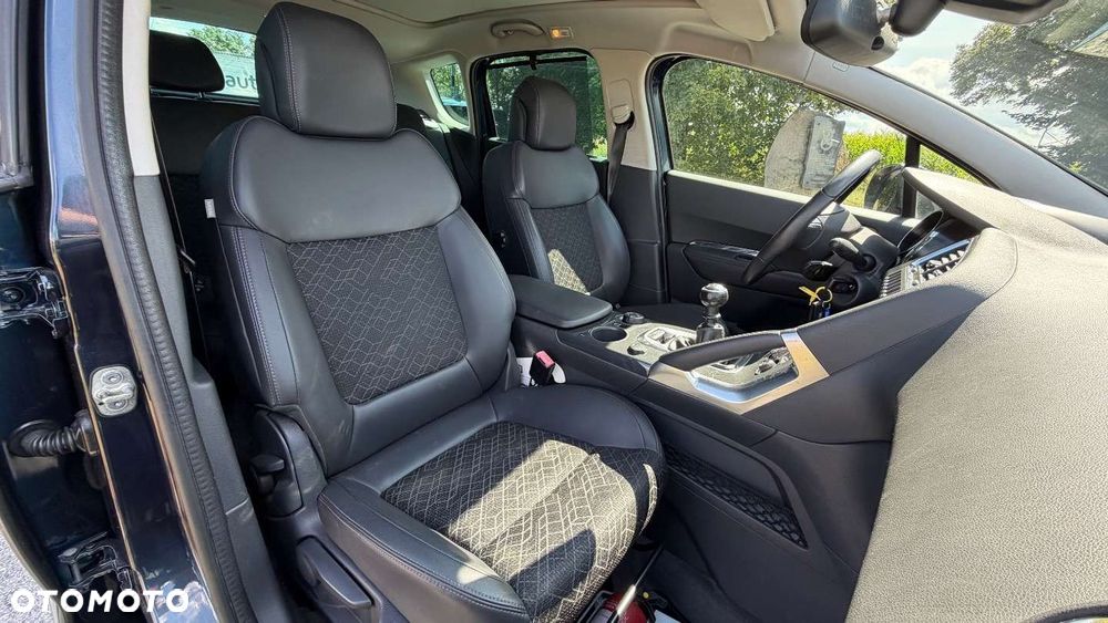 Peugeot 3008 155 THP Premium - 13