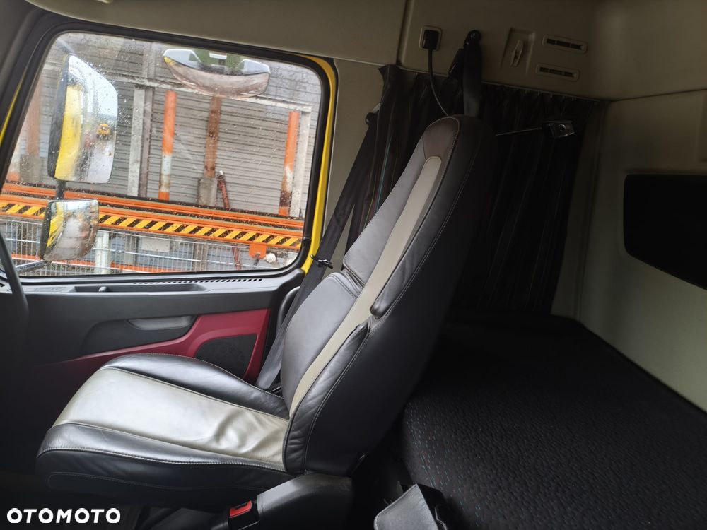 Volvo FMX - 12