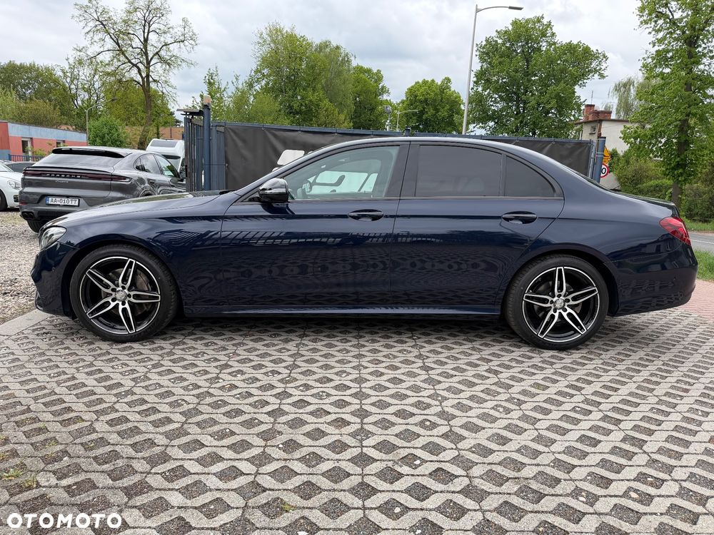 Mercedes-Benz Klasa E 220 d 9G-TRONIC AMG Line - 9