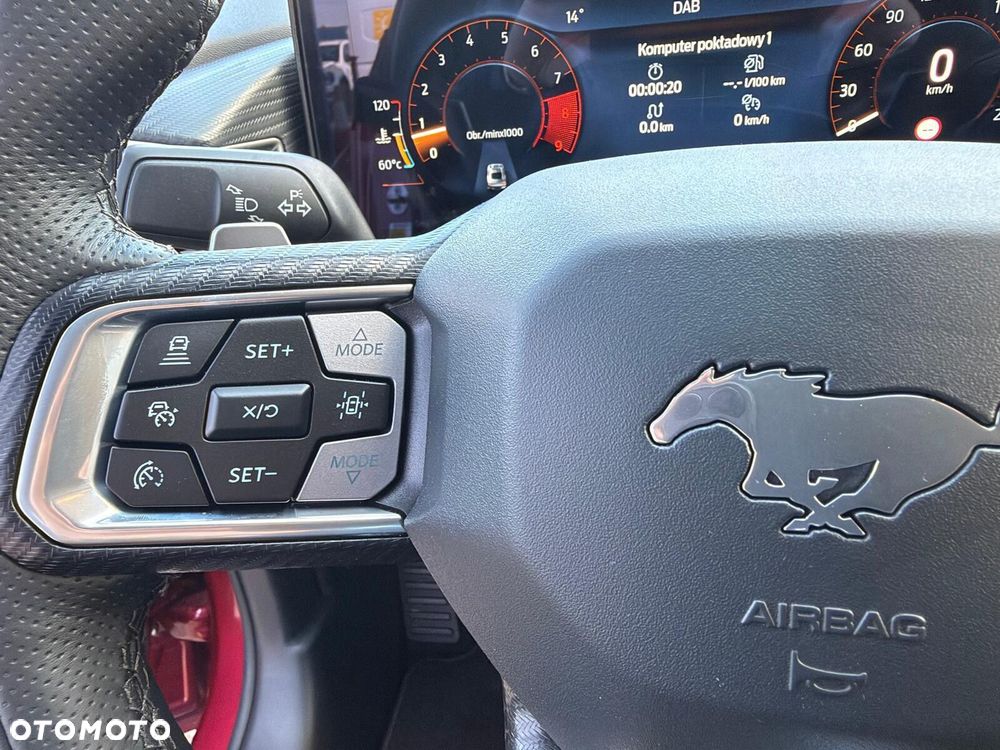Ford Mustang - 22