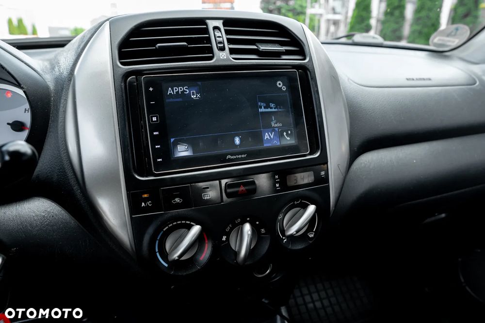 Toyota RAV4 4x4 - 29