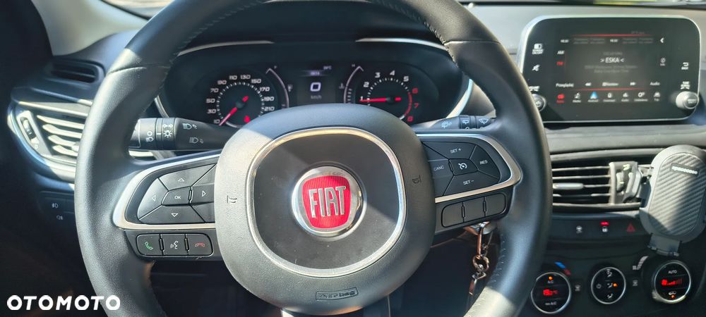 Fiat Tipo 1.4 T-Jet 16v Easy - 29