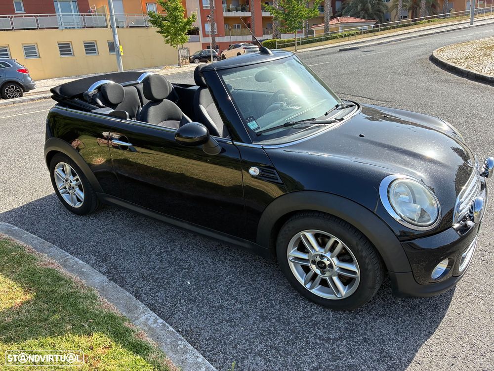 MINI Cabrio Cooper D - 8