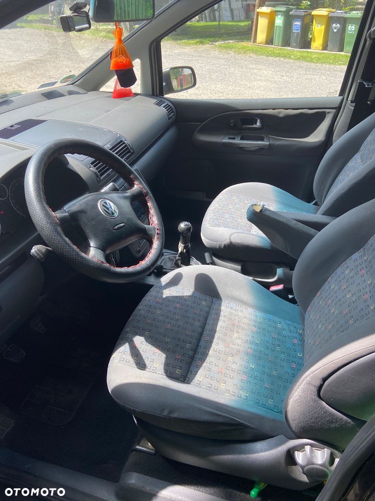 Volkswagen Sharan 2.0 Basis - 6