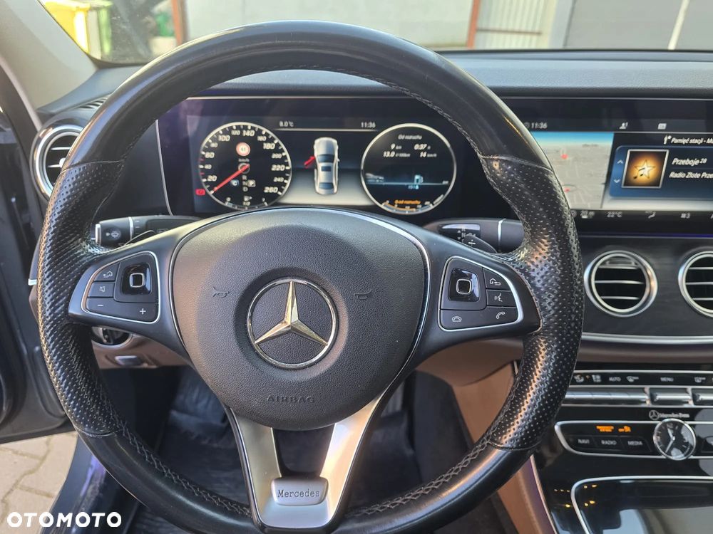 Mercedes-Benz Klasa E 220 d 9G-TRONIC - 9